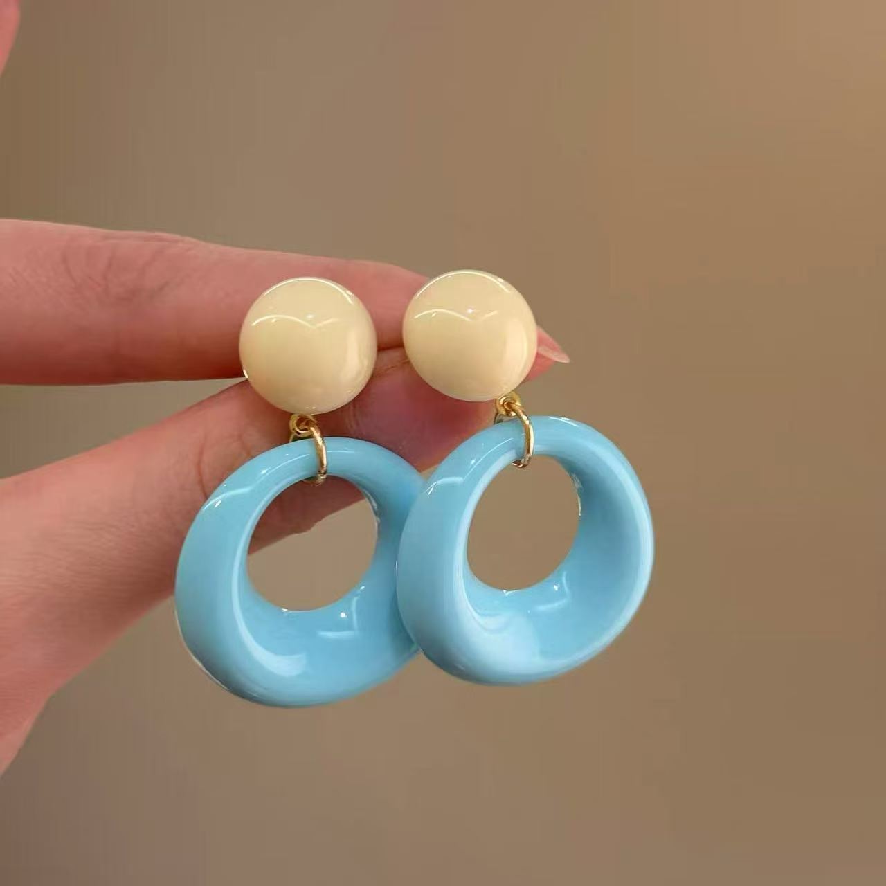 Women French Vintage Circular Flat Resin Tassel Hoop Earrings, S925 Silver Pin High-End Light Luxury Daily Versatile Fashion Circle Ear Accessories