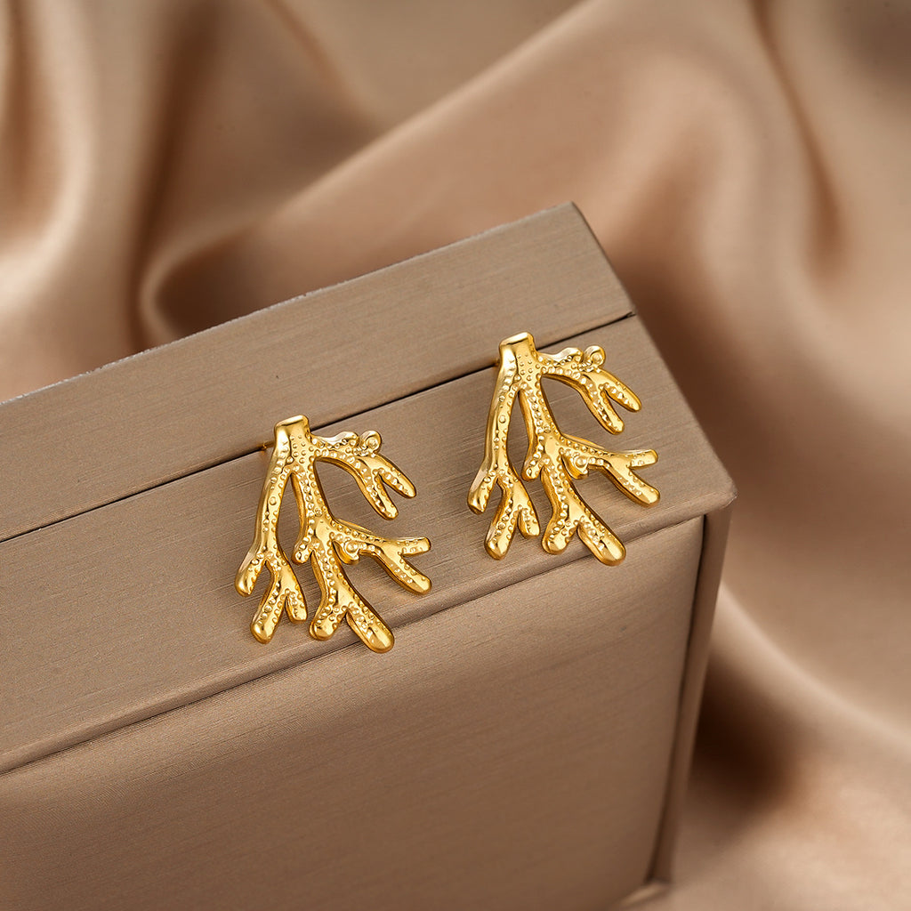 18K Gold Plated Rotating Leaf Petal Titanium Steel Stud Earrings, INS Trend Stainless Steel Elegant All-Match Light Luxury Ear Jewelry