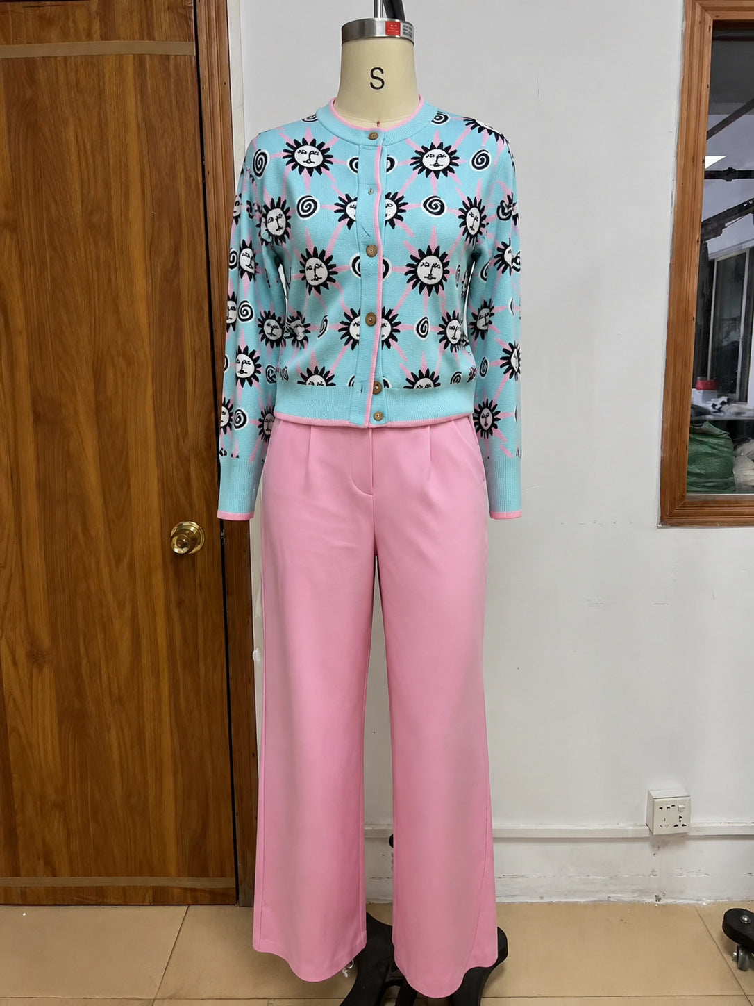 Spring And Autumn Vintage Knit Cardigan Paired With Draped Wide-leg Pants
