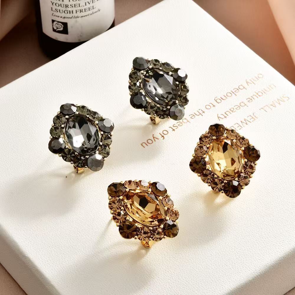 2026 Bestselling Maillard Retro Coffee Rhombus Full Rhinestone Snap Hoop Earrings, Sparkling Luxury Diamond Inlaid Ear Buckles For Women