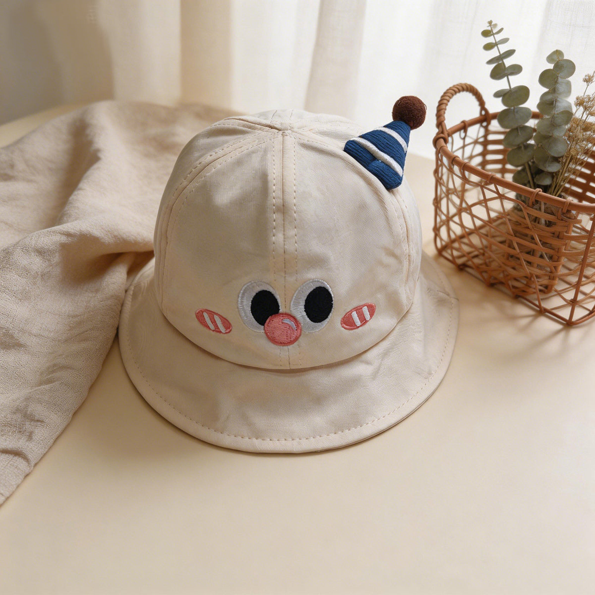 Solid-color Children's Cartoon Clown Pattern Embroidered Party Hat Decoration - Cute And Sweet Fisherman Hat Suitable For Traveling And Shopping