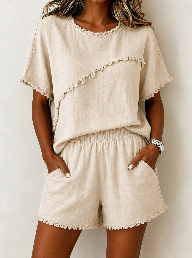 Loose And Casual T-shirt And Shorts