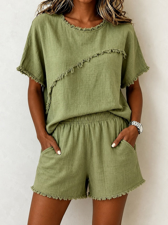 Loose And Casual T-shirt And Shorts