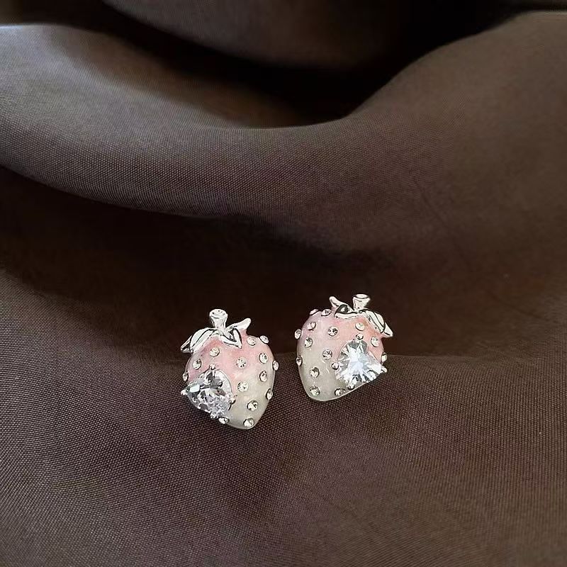 Strawberry Heart Zircon Stud Earrings For Women, Sweet Elegant Designer Jewelry,  Light Luxury Trendy Fashion Ear Accessories