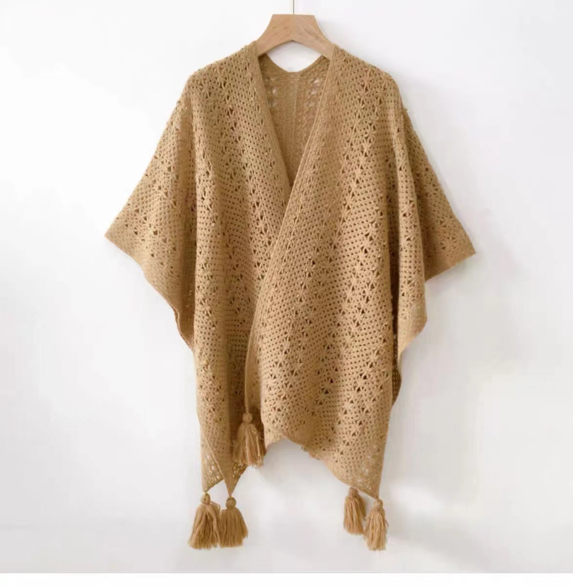 Womens Knitted Tassel-Trimmed Open-Front Cape For Photos