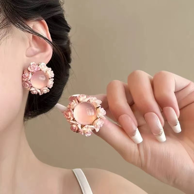 2026 New Floral Earrings Perfect For Spring, Light Luxury High-End Unique Design Stud Earrings For Women