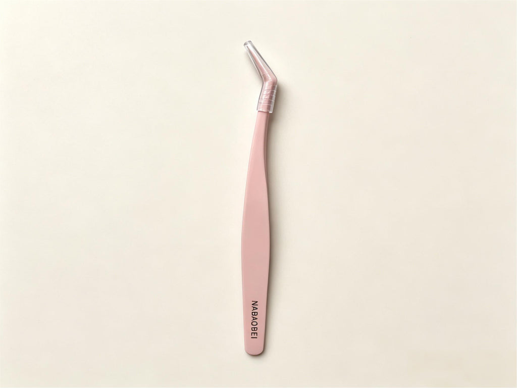 Non-Sticky Lash Tweezers