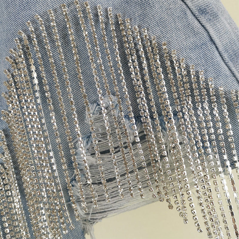 Fashionable Womens Shorts With Ripped Edges Tassels And A Sexy Chain Detail