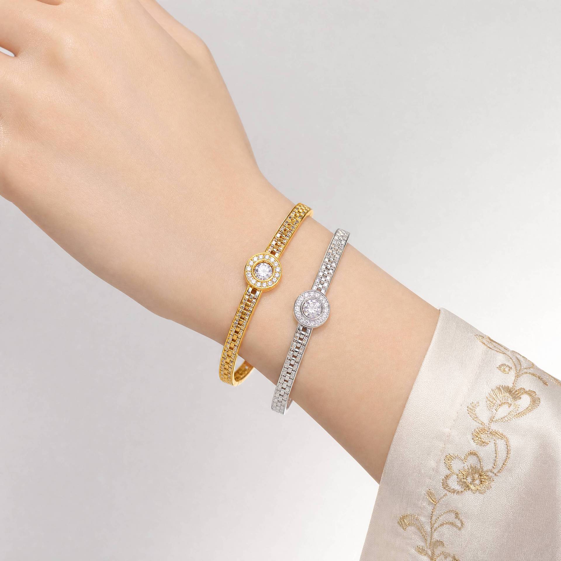 Light-luxury Versatile And Exquisitely Crafted Bracelet