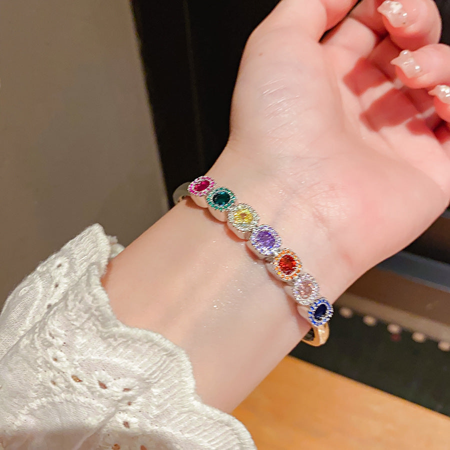Classic Vintage European  Zircon Inlaid Bracelet, French Elegant Temperament Sparkly Rhinestone Light Luxury Fashion Bangle
