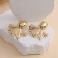 European American Trendy Fan-shaped Stud Earrings For Women, Personalized Bold Exaggerated Cold Minimalist Style, Street Shooting Runway Vacation Statement Earrings