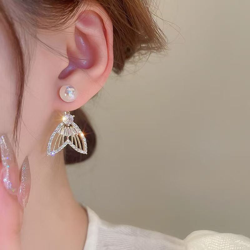 2026 New Hot Selling Light Luxury Elegant Mermaid Tail Pearl Drop Earrings, Niche Designer High-End Dangle Ear Jewelry For Women
