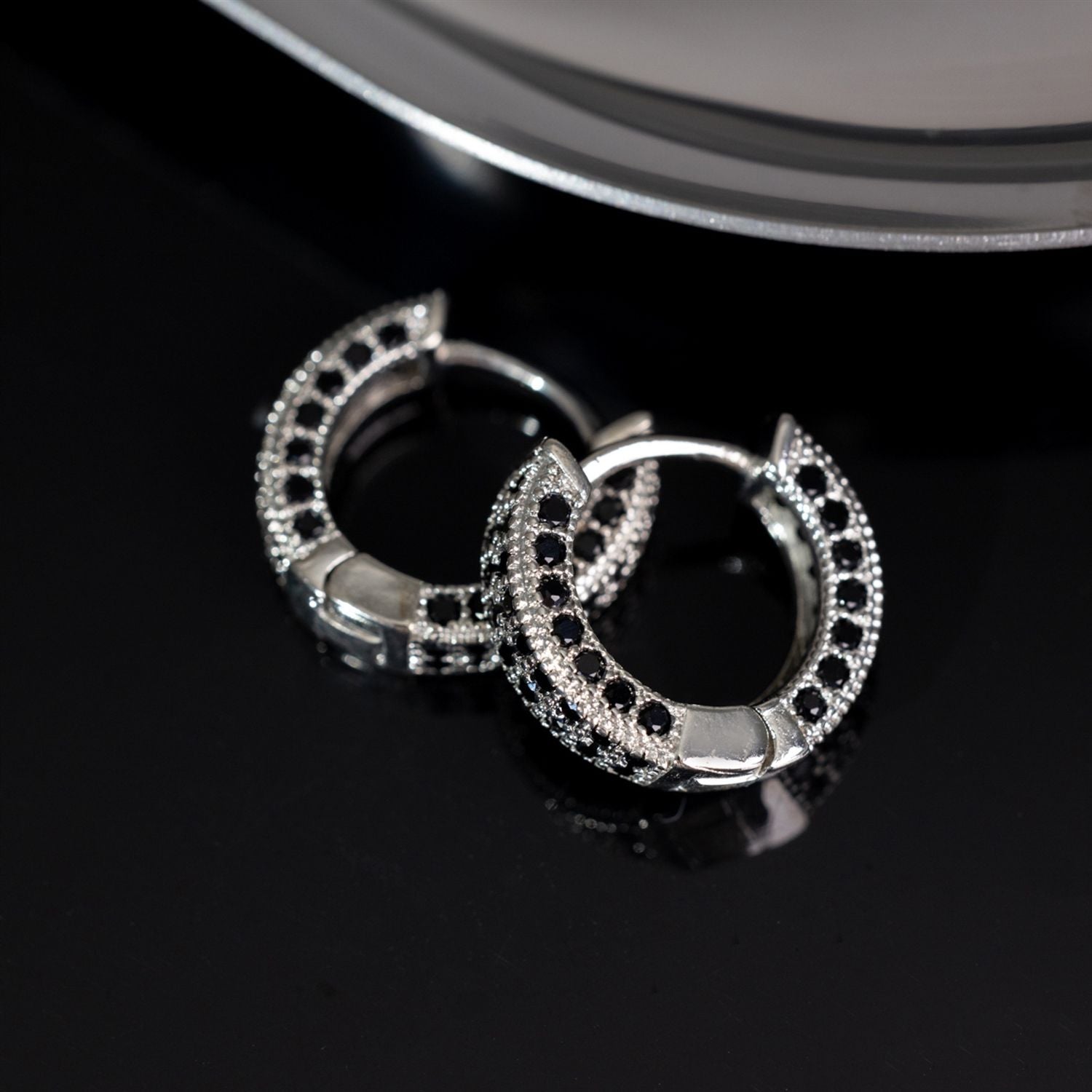 Full Rhinestone Hoop Earrings, 2026 Hot High-End European & American Hip Hop Classic Huggie Earrings, Personalized Circle Light Luxury Stud Jewelry For Men