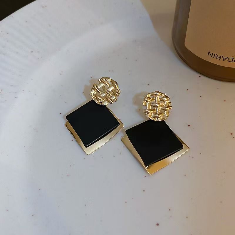 2026 New Bestseller Unique Black Geometric Earrings For Women, Elegant Light Luxury High-End Retro Exaggerated Statement Stud Jewelry